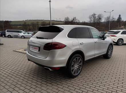 Porsche - Cayenne