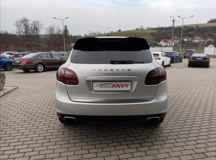 Porsche - Cayenne