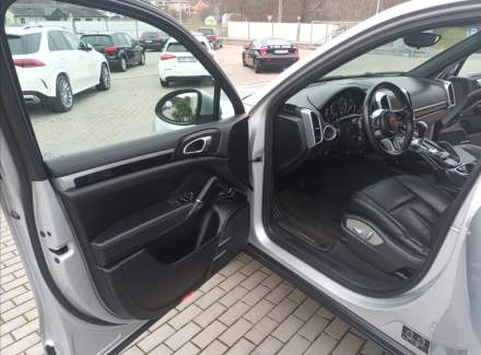 Porsche - Cayenne