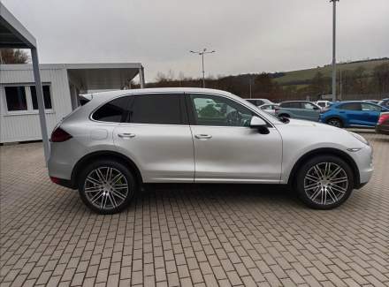 Porsche - Cayenne