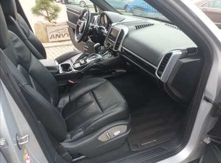 Porsche - Cayenne