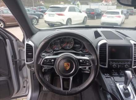 Porsche - Cayenne
