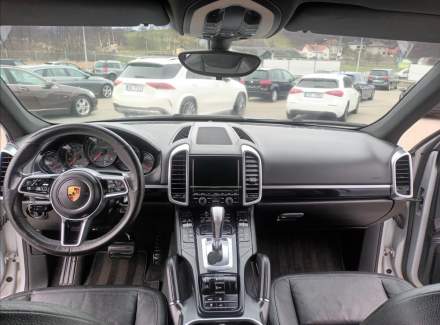 Porsche - Cayenne