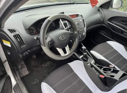 Kia - Cee'd