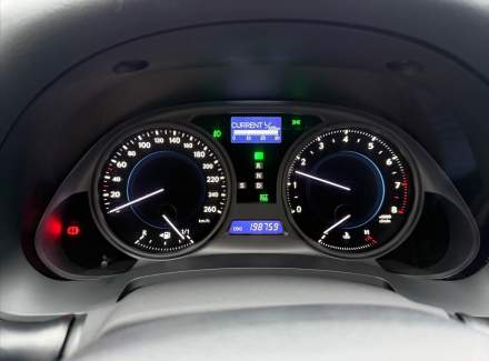 Lexus - IS