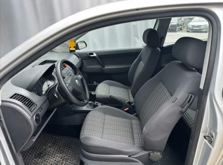 Volkswagen - Polo
