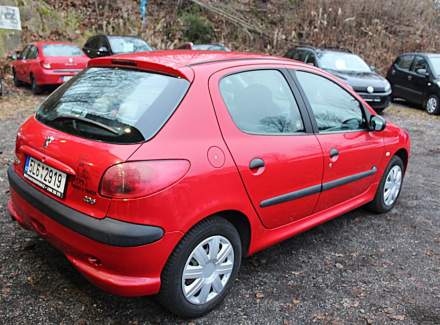 Peugeot - 206