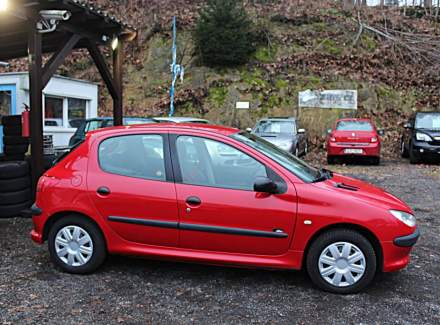 Peugeot - 206