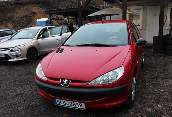 Peugeot - 206