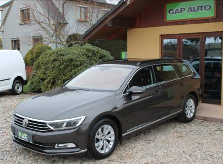Volkswagen - Passat