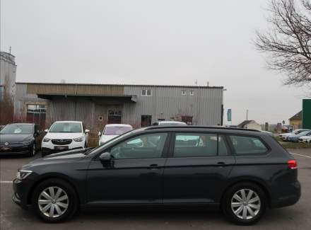 Volkswagen - Passat