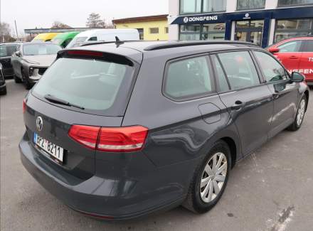 Volkswagen - Passat