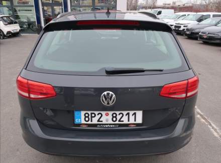 Volkswagen - Passat