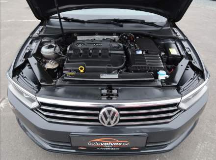 Volkswagen - Passat