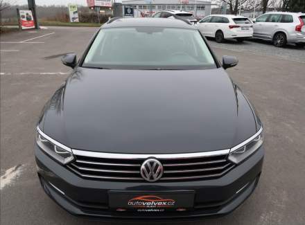 Volkswagen - Passat