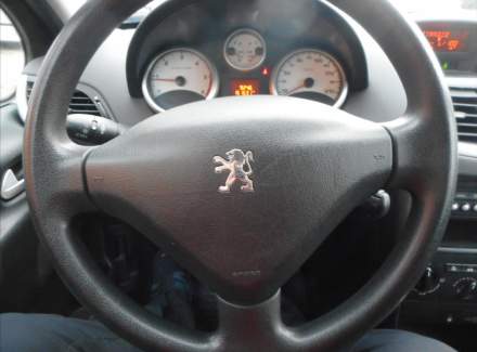 Peugeot - 207