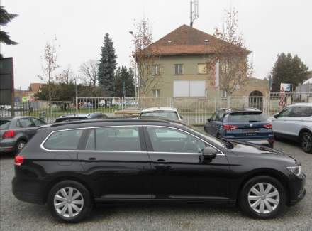 Volkswagen - Passat