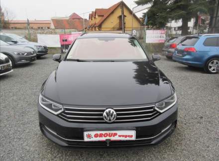 Volkswagen - Passat
