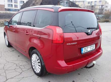 Peugeot - 5008