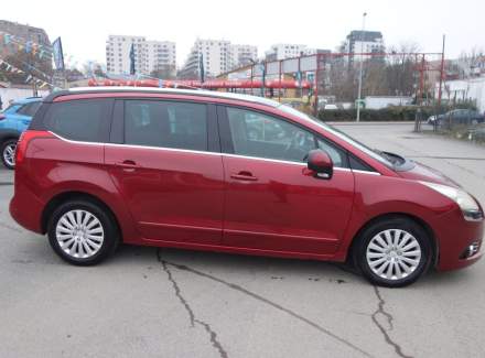 Peugeot - 5008