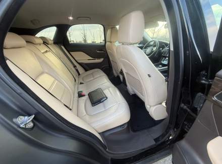 Jaguar - F-Pace