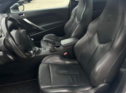 Peugeot - RCZ
