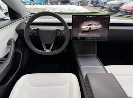 Tesla - Model 3