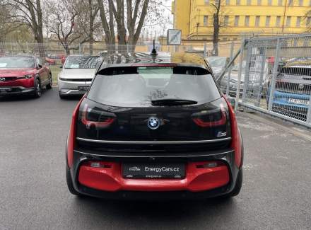BMW - i3