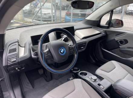 BMW - i3
