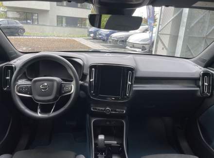 Volvo - C40