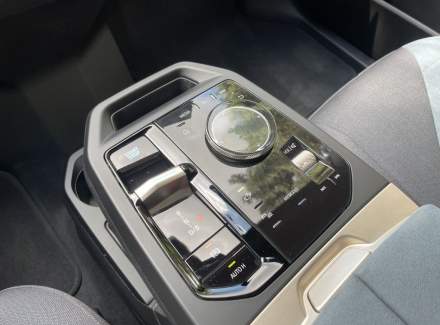 BMW - iX