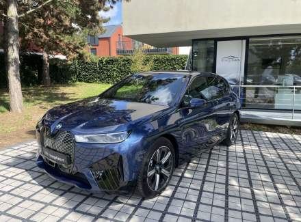 BMW - iX