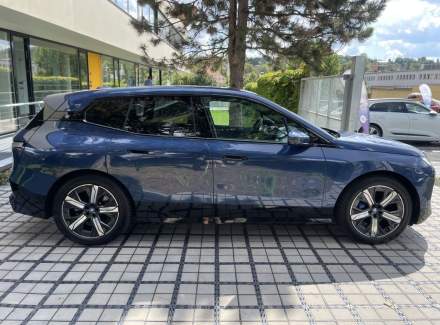 BMW - iX