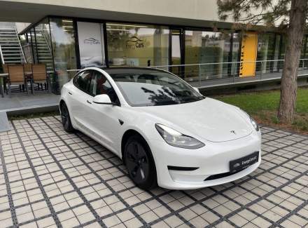 Tesla - Model 3