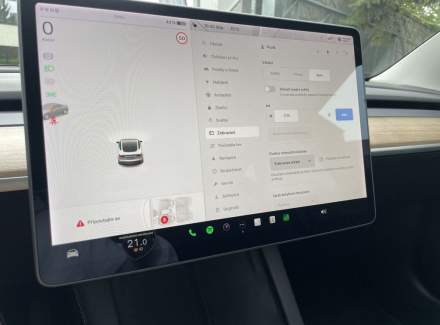 Tesla - Model 3