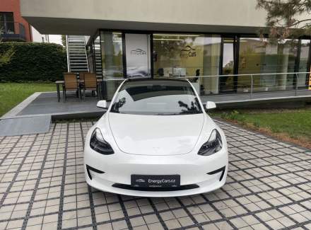 Tesla - Model 3