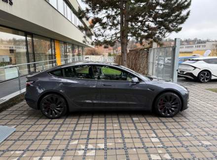 Tesla - Model 3