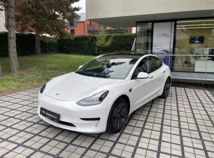 Tesla - Model 3