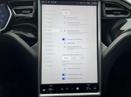 Tesla - Model X