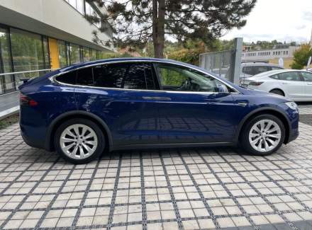 Tesla - Model X