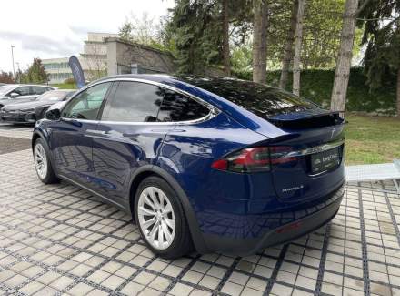 Tesla - Model X