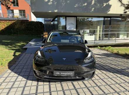 Tesla - Model Y
