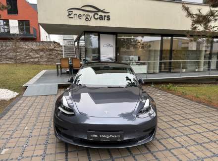 Tesla - Model 3
