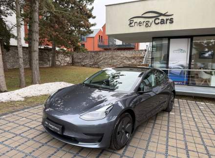 Tesla - Model 3