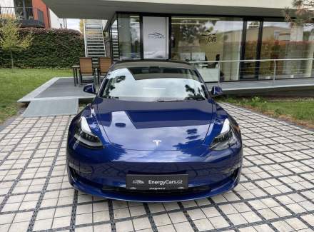 Tesla - Model 3