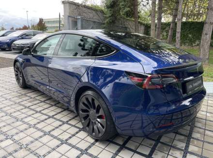 Tesla - Model 3