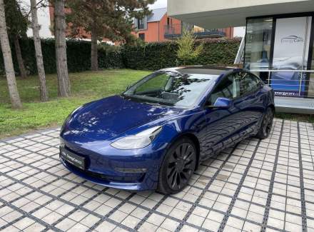 Tesla - Model 3