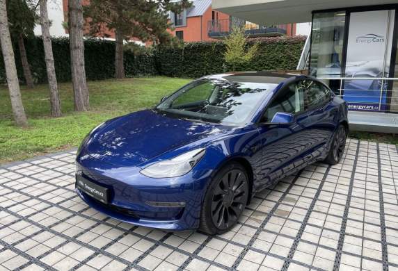 Tesla - Model 3