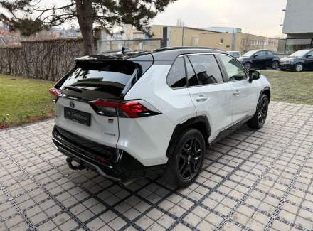 Toyota - RAV 4