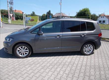 Volkswagen - Touran